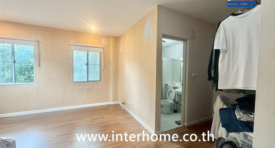 Haus zum Kauf mit 4 Zimmer in Bang Yai, Nonthaburi