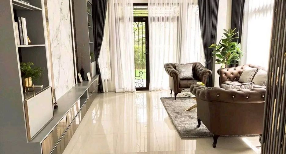 Haus zur Miete und zum Kauf mit 5 Zimmer in Lat Krabang, Bangkok