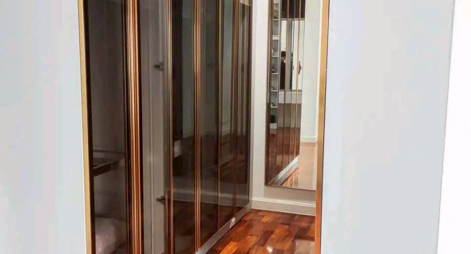 Haus zur Miete und zum Kauf mit 5 Zimmer in Lat Krabang, Bangkok