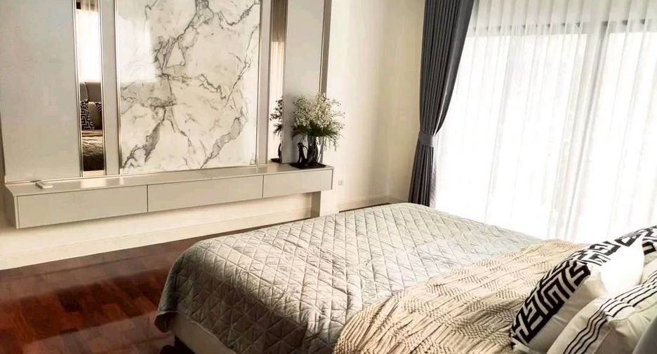 Haus zur Miete und zum Kauf mit 5 Zimmer in Lat Krabang, Bangkok