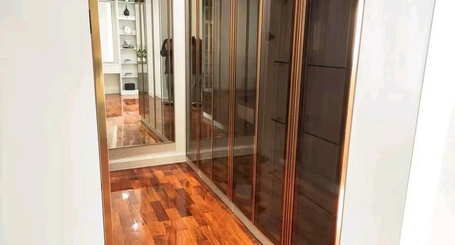 Haus zur Miete und zum Kauf mit 5 Zimmer in Lat Krabang, Bangkok