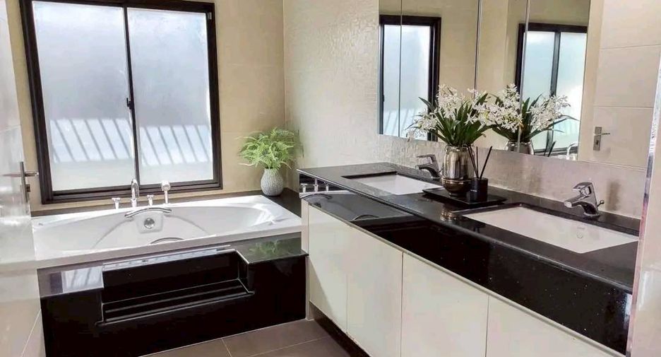 Haus zur Miete und zum Kauf mit 5 Zimmer in Lat Krabang, Bangkok