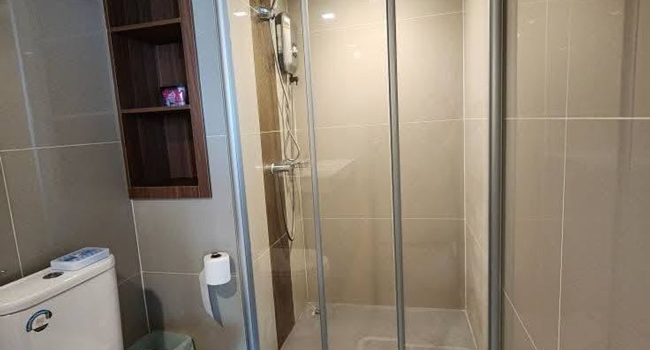 For rent 2 ベッドルーム condo in Huai Khwang, Bangkok
