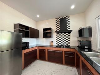 Villa en alquiler de 3 habitaciones en Mueang Krabi, Krabi