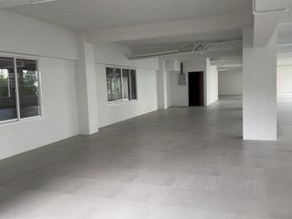 For rent retail Space in Bang Rak, Bangkok