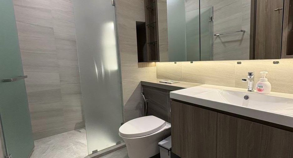 Condo en alquiler de 3 habitaciones en Bang Phli, Samut Prakan