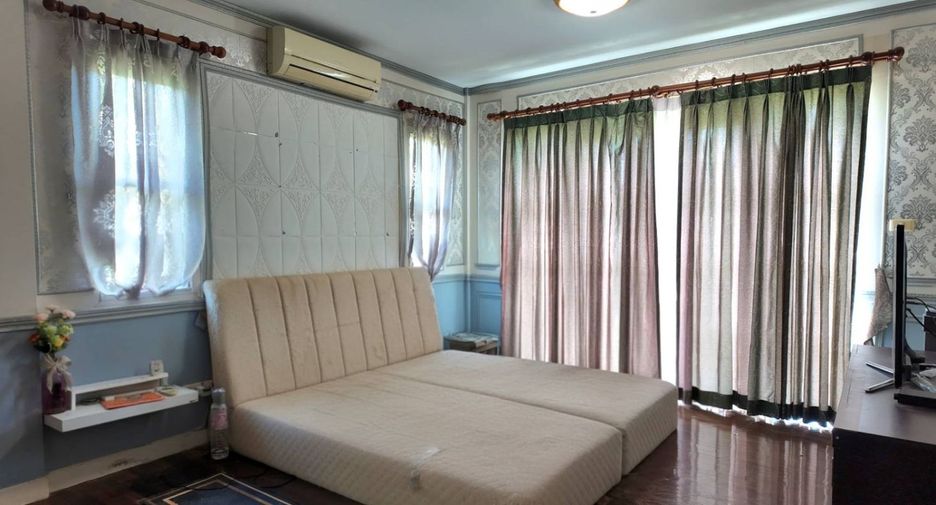 For sale 3 bedrooms house in Bang Phli, Samut Prakan