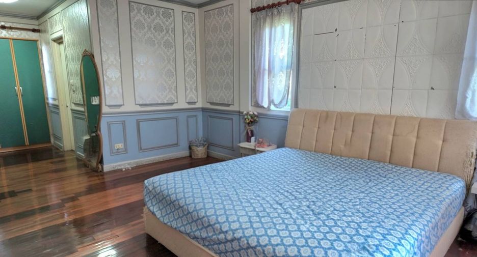 For sale 3 bedrooms house in Bang Phli, Samut Prakan