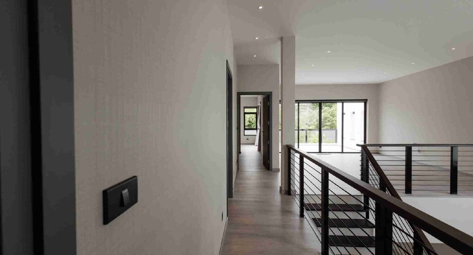 For sale 4 bedrooms villa in Hang Dong, Chiang Mai