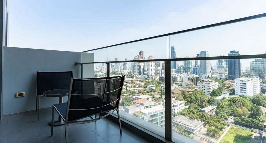 For sale 2 bedrooms condo in Khlong Toei, Bangkok