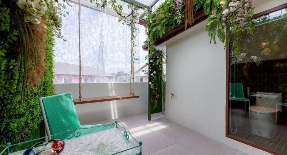 For rent 4 bedrooms villa in Mueang Chiang Mai, Chiang Mai