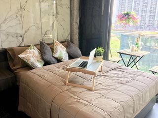 À louer 1 chambre condo à Huai Khwang, Bangkok