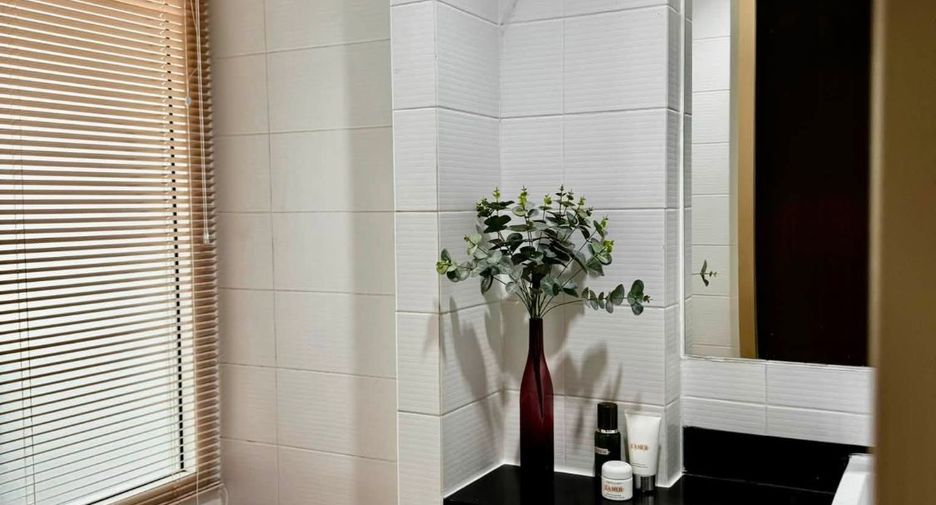 For rent 1 bed condo in Phaya Thai, Bangkok