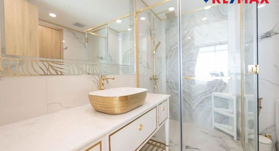 For sale 2 bedrooms condo in Jomtien, Pattaya