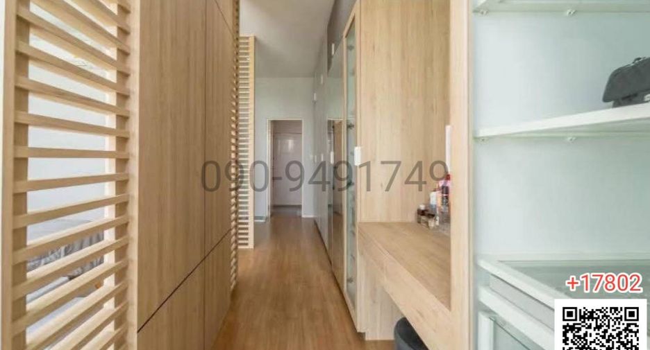 For sale 3 bedrooms townhouse in Saphan Sung, Bangkok