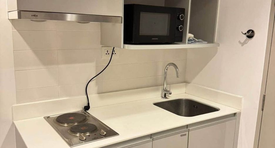Condo en alquiler de 2 habitaciones en Khlong San, Bangkok