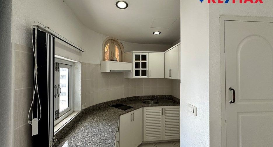 Wohnung zur Miete mit 1 Zimmer in Bang Lamung, Chonburi
