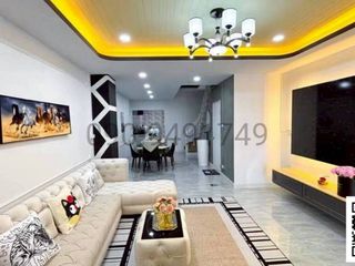 For sale 3 bedrooms townhouse in Nong Chok, Bangkok
