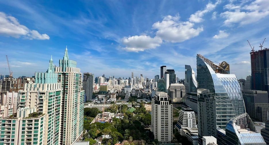 For sale 2 bedrooms condo in Pathum Wan, Bangkok