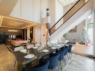 For rent and for sale 5 bedrooms villa in Mueang Chiang Mai, Chiang Mai