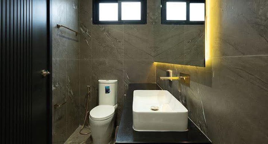 For rent and for sale 5 bedrooms villa in Mueang Chiang Mai, Chiang Mai