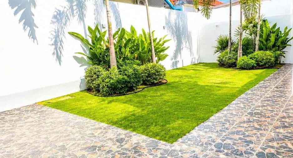 Villa en venta de 4 habitaciones en Bang Lamung, Chonburi