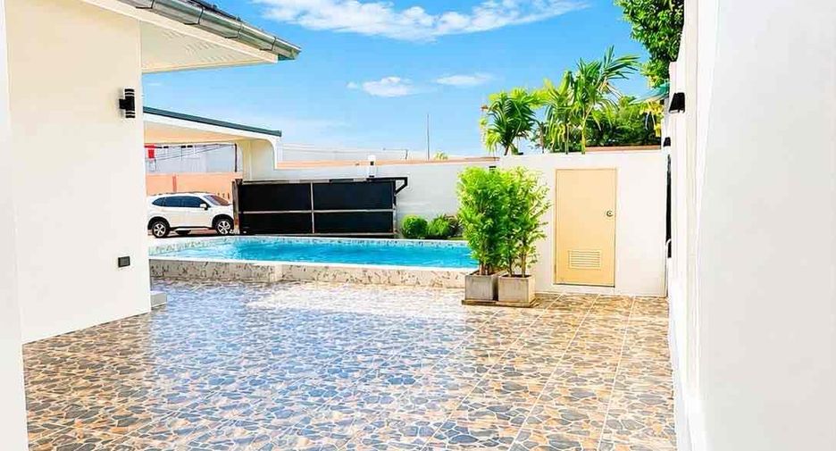 Villa en venta de 4 habitaciones en Bang Lamung, Chonburi