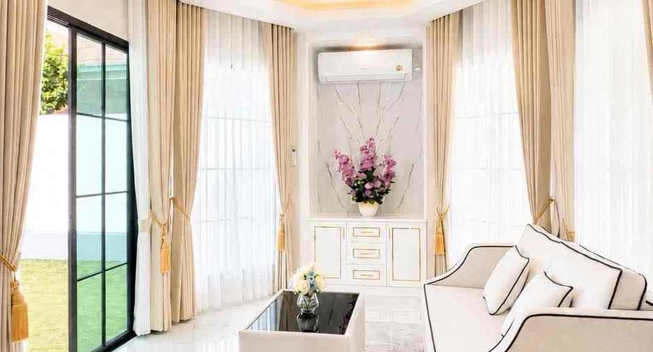 Villa en venta de 4 habitaciones en Bang Lamung, Chonburi