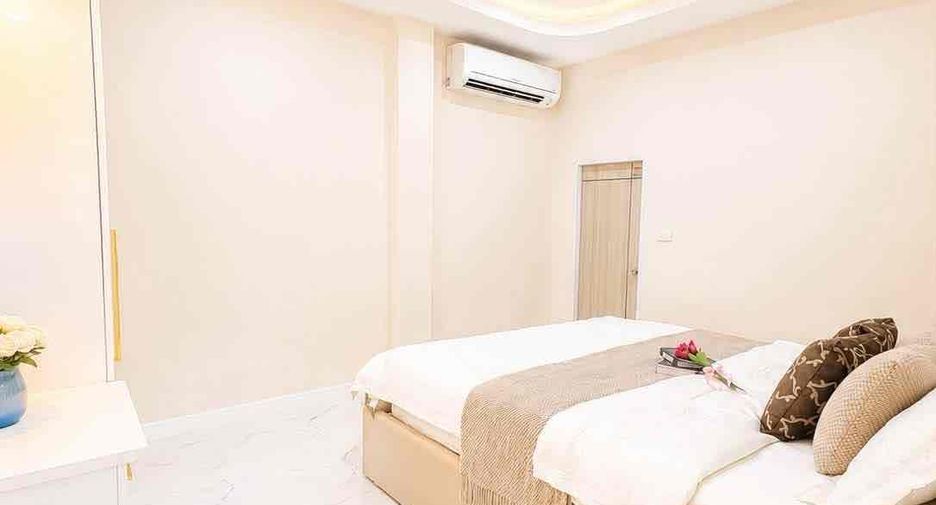 Villa en venta de 4 habitaciones en Bang Lamung, Chonburi