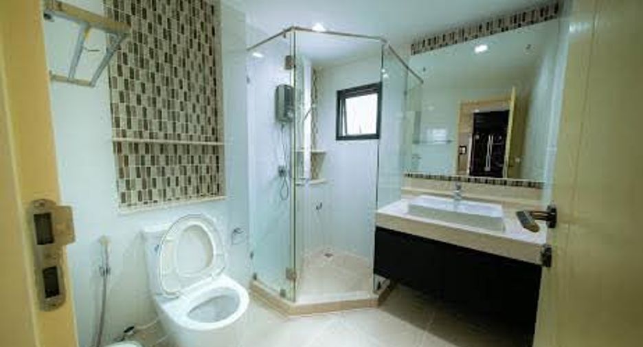 Villa zur Miete und zum Kauf mit 4 Zimmer in San Sai, Chiang Mai