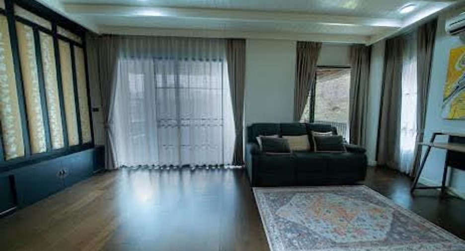Villa zur Miete und zum Kauf mit 4 Zimmer in San Sai, Chiang Mai