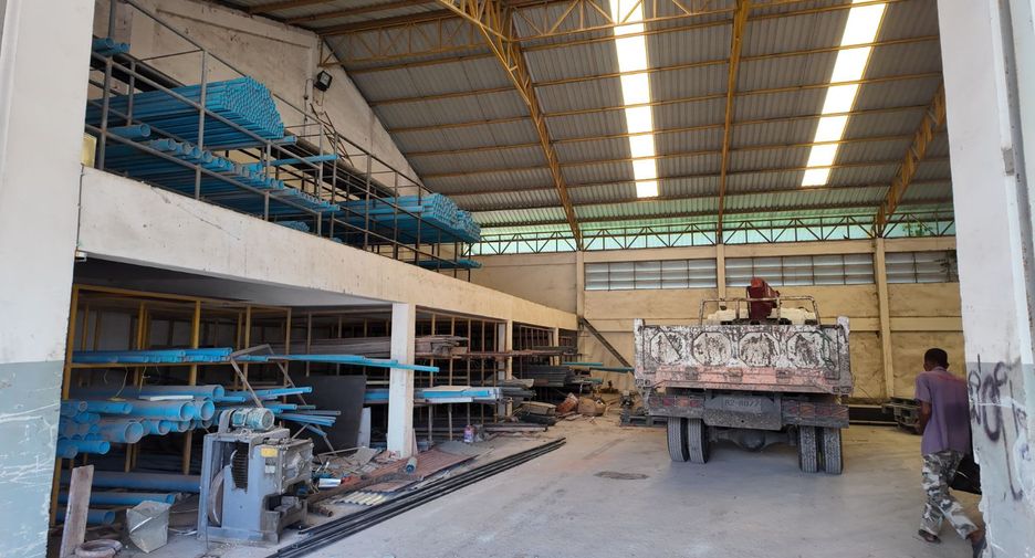For sale warehouse in Huai Rat, Buriram