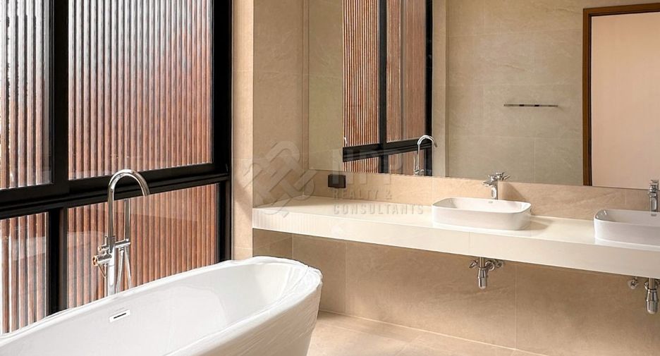 Haus zum Kauf mit 4 Zimmer in Suan Luang, Bangkok