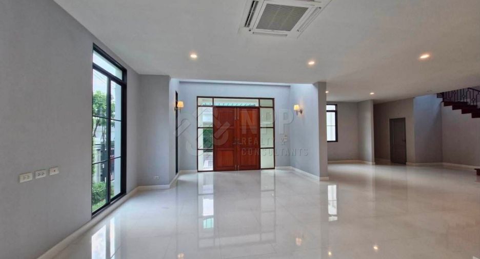 Casa en venta de 4 habitaciones en Thawi Watthana, Bangkok