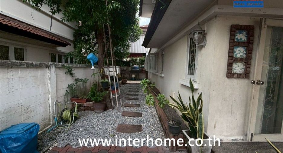 Casa en venta de 3 habitaciones en Nong Chok, Bangkok