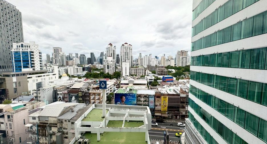 For rent 1 bed condo in Watthana, Bangkok