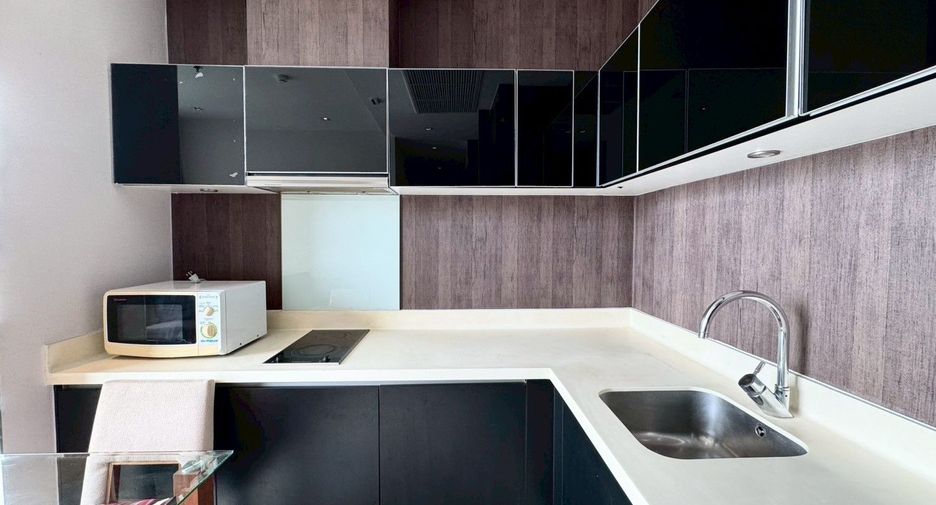 For rent 1 bed condo in Watthana, Bangkok