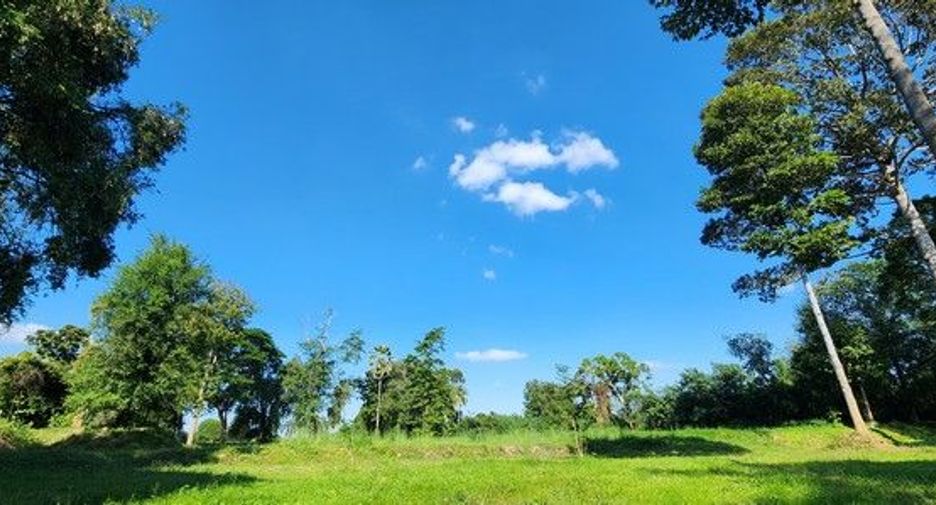 Terreno en venta en Si Sawat, Kanchanaburi
