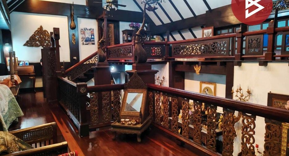 Casa en venta de 3 habitaciones en Huai Khwang, Bangkok