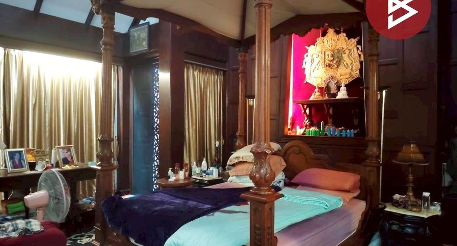 Casa en venta de 3 habitaciones en Huai Khwang, Bangkok