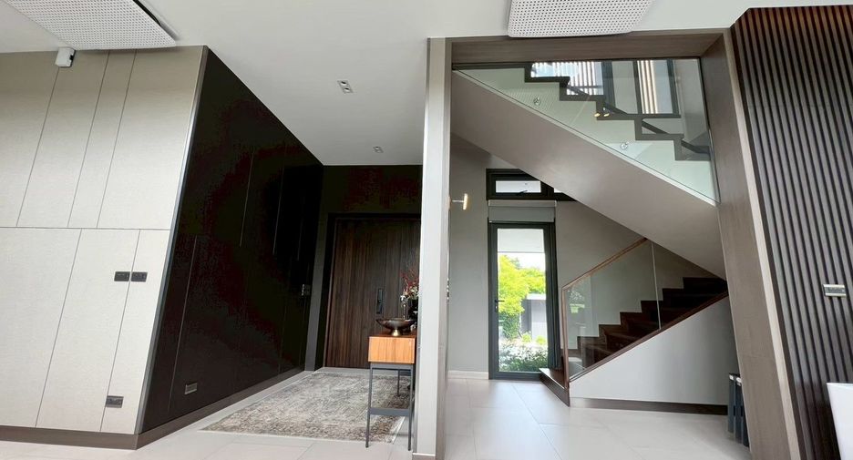 Haus zum Kauf mit 5 Zimmer in Bang Phli, Samut Prakan