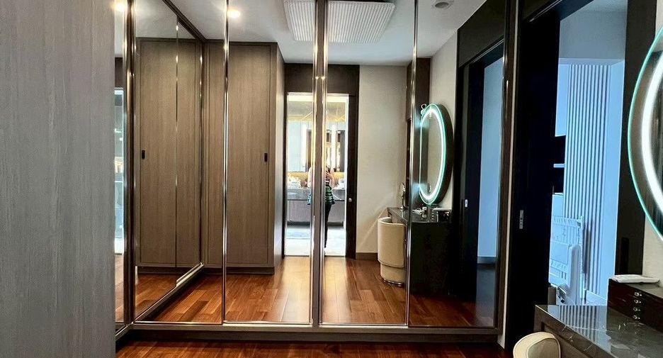 Haus zum Kauf mit 5 Zimmer in Bang Phli, Samut Prakan