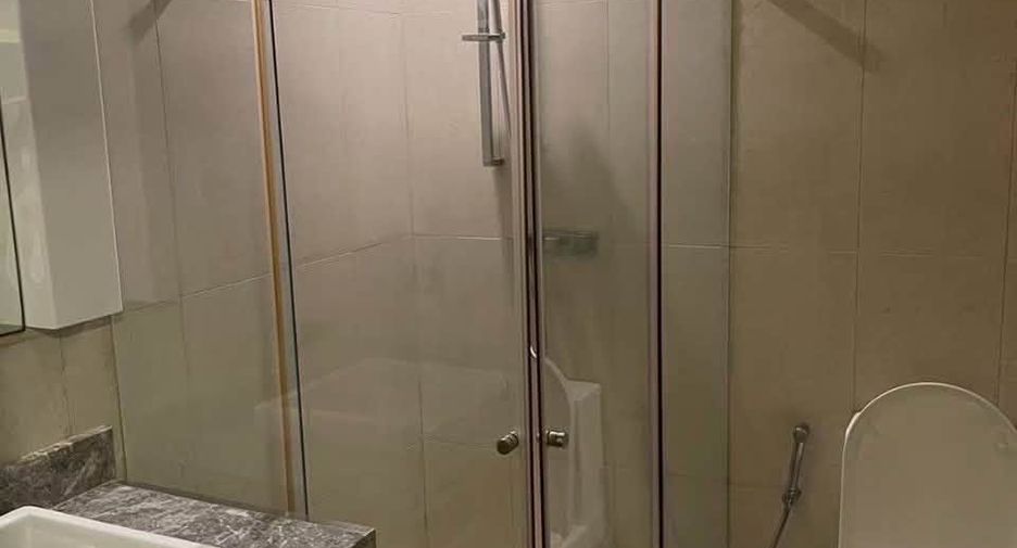 For rent 2 bedrooms condo in Sathon, Bangkok