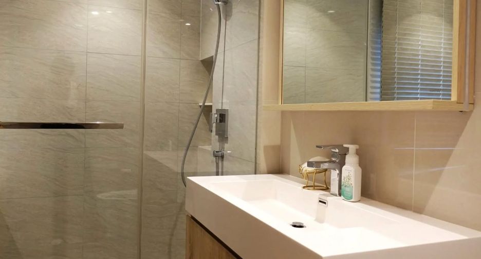 For rent and for sale 2 bedrooms condo in Watthana, Bangkok
