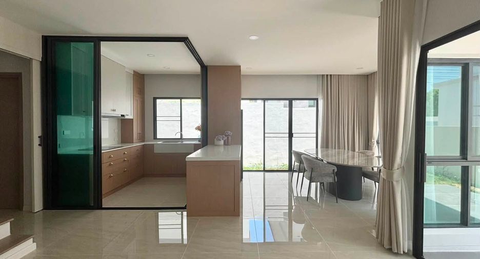 Haus zur Miete und zum Kauf mit 4 Zimmer in Bang Lamung, Chonburi