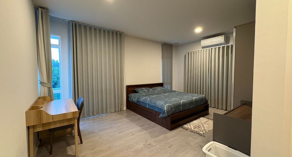 Casa en alquiler de 4 habitaciones en Prawet, Bangkok