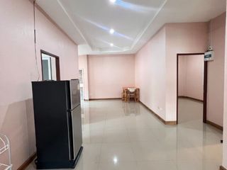 À vendre 2 chambres maison à Sattahip, Chonburi