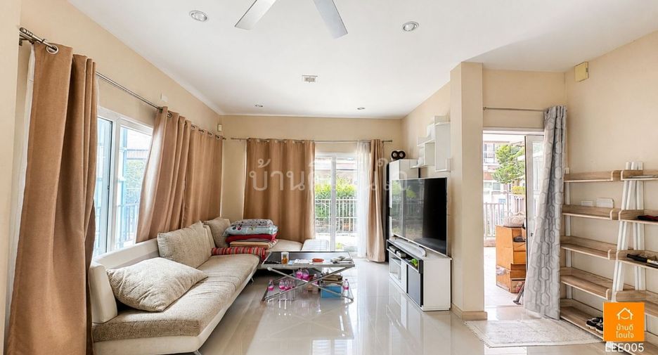 For sale 3 bedrooms house in Mueang Samut Prakan, Samut Prakan