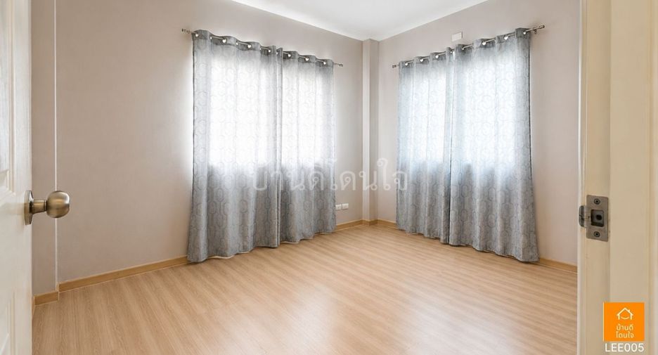 For sale 3 bedrooms house in Mueang Samut Prakan, Samut Prakan