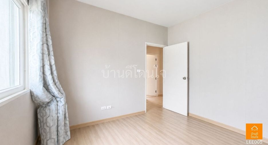For sale 3 bedrooms house in Mueang Samut Prakan, Samut Prakan